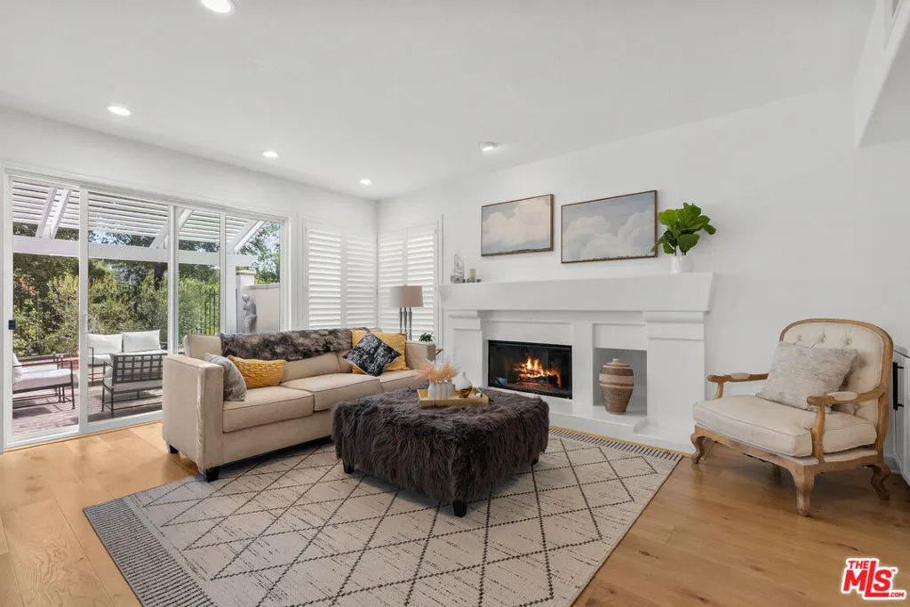 4370 Park Monte Nord, Calabasas, California 91302 home-pic-5